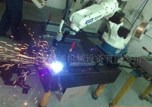自动焊接机械手 工装夹具制造 工艺图纸设计 焊接加工 技术咨询